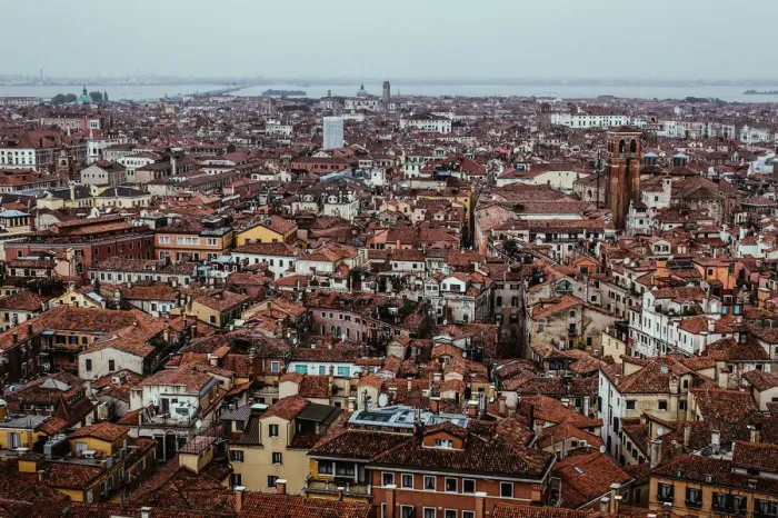 Framed Print : High-angle view on Venice cityscape during the rain Framed Print : High-angle view on Venice cityscape during the rain