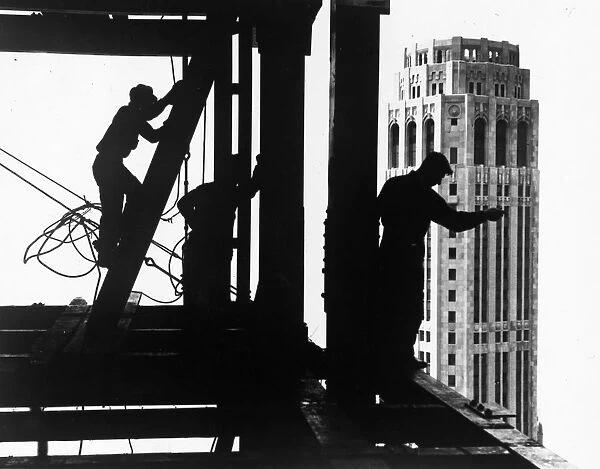 High Work. 1925: Steel workers at work on the cities service building in New York
