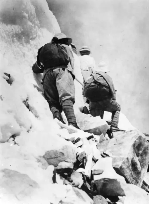 Framed Print : Himalyan Expedition Framed Print : Himalyan Expedition