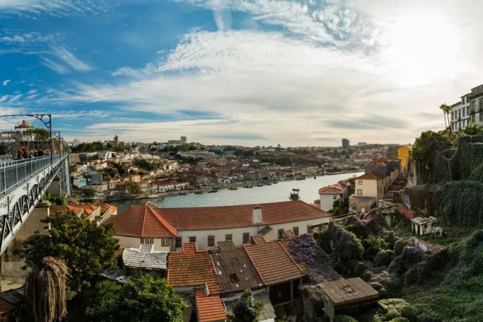 Framed Print : Historic Porto Framed Print : Historic Porto