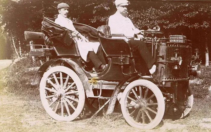 Framed Print : History of the Automobile, Two Men in a Car in Chantilly, 1900, France, digitally restored reproduction from a 19th-20th century original Framed Print : History of the Automobile, Two Men in a Car in Chantilly, 1900, France, digitally restored reproduction from a 19th-20th century original