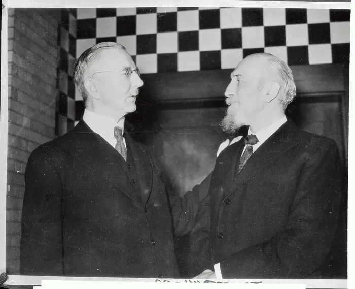 Framed Print : Hjalmar Schacht Shaking Hands with Montagu Norman Framed Print : Hjalmar Schacht Shaking Hands with Montagu Norman