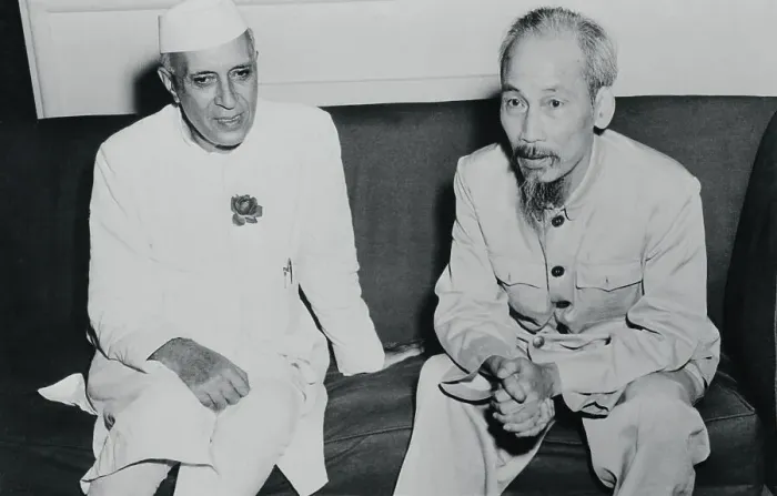 Framed Print : Ho Chi Minh Sitting and Talking With Nehru Jawaharlal Framed Print : Ho Chi Minh Sitting and Talking With Nehru Jawaharlal