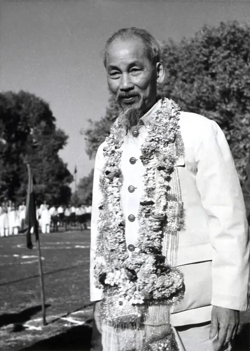 Framed Print : Ho Chi Minh on State Visit to India
