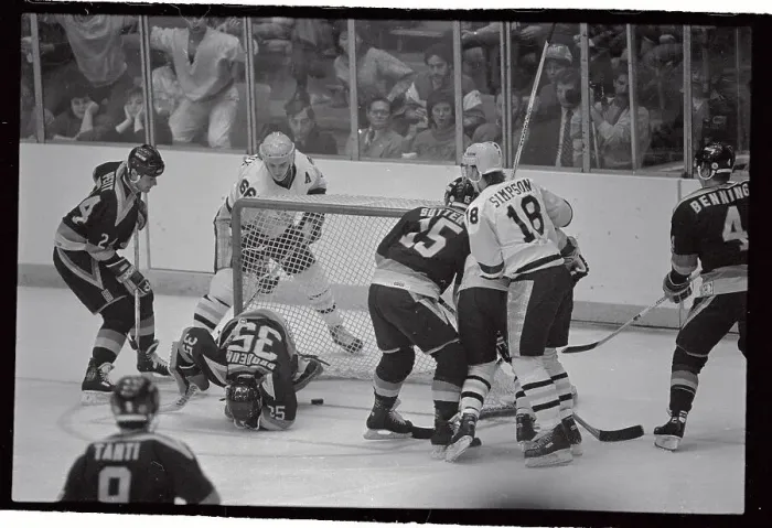 Framed Print : Hockey Play at The Net