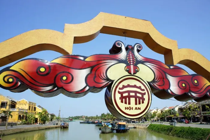 Framed Print : Hoi An Ancient Town Framed Print : Hoi An Ancient Town