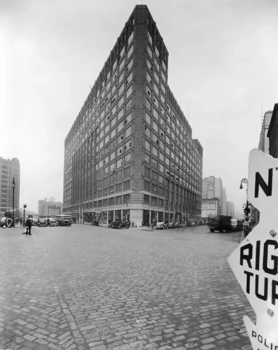 Framed Print : Holland Plaza Building