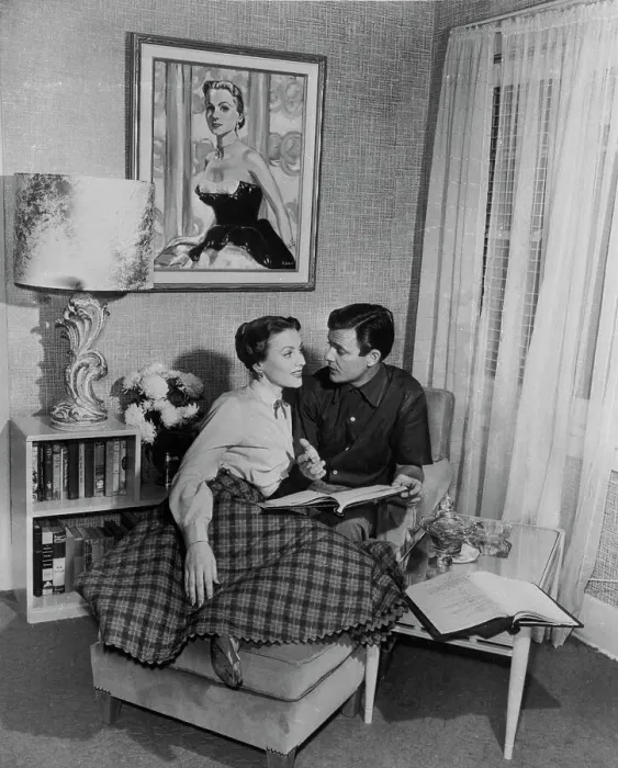 : Hollywood Couple Sitting Together at Home : Hollywood Couple Sitting Together at Home