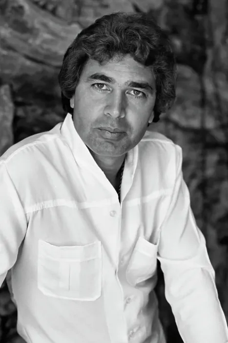 Framed Print : At Home With Humperdinck Framed Print : At Home With Humperdinck