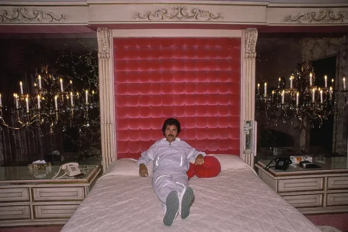 Framed Print : At Home With Humperdinck