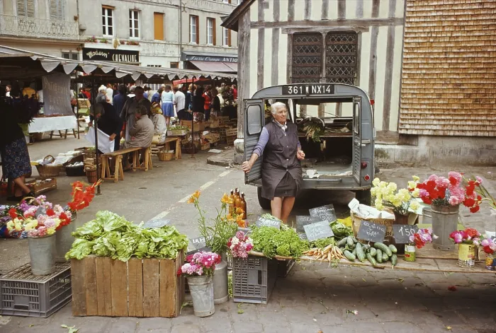 Framed Print : Honfleur Market Framed Print : Honfleur Market