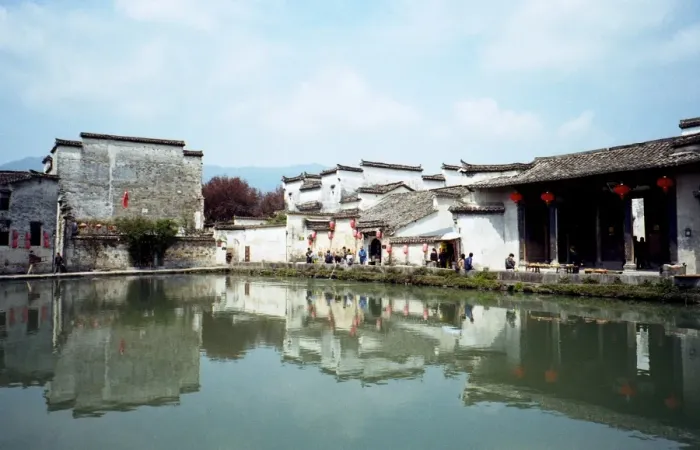 Framed Print : Hongcun, AnHui Province, China Framed Print : Hongcun, AnHui Province, China