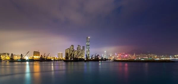 Hongkong bay area from Kowloon side