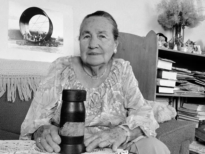 Framed Print : Hoover Dam resident Erma Godbey Framed Print : Hoover Dam resident Erma Godbey