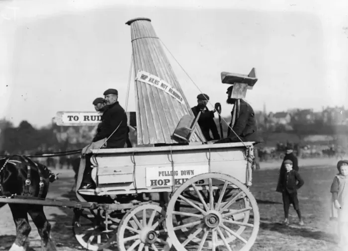 Framed Print : Hop Kilns. 16th April 1908: Hop-pickers drive their cart to a demonstration at Maidstone Framed Print : Hop Kilns. 16th April 1908: Hop-pickers drive their cart to a demonstration at Maidstone