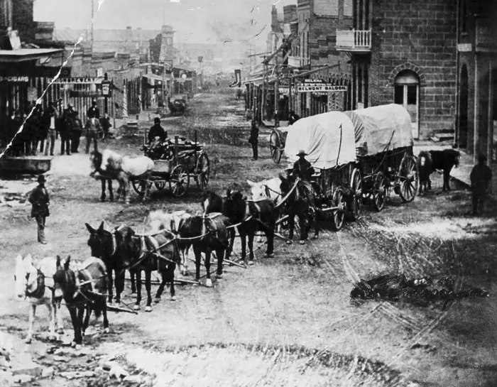 Framed Print : Horse Drawn Covered Wagon Framed Print : Horse Drawn Covered Wagon