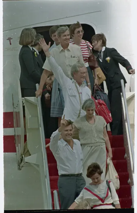 Framed Print : Hostages Arriving in Washington