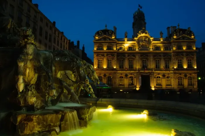 Framed Print : Hotel de Ville Framed Print : Hotel de Ville