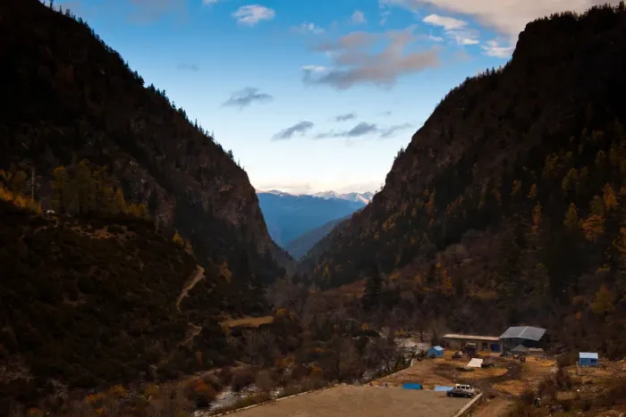 Framed Print : House in mountain valley in China
