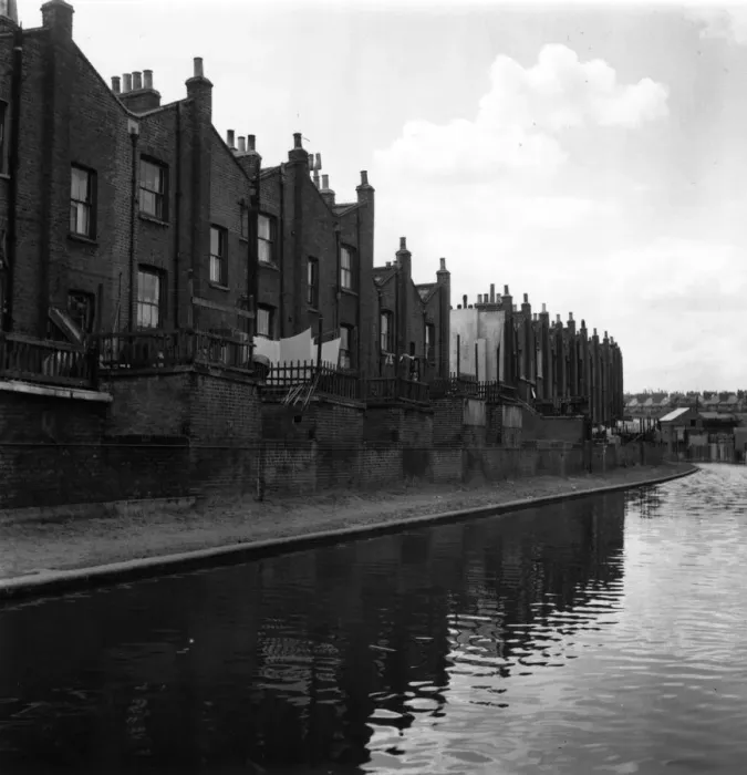 Framed Print : Houses backing onto a London Canal