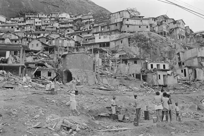 Framed Print : Houses and Dwellers in Slum Area Framed Print : Houses and Dwellers in Slum Area
