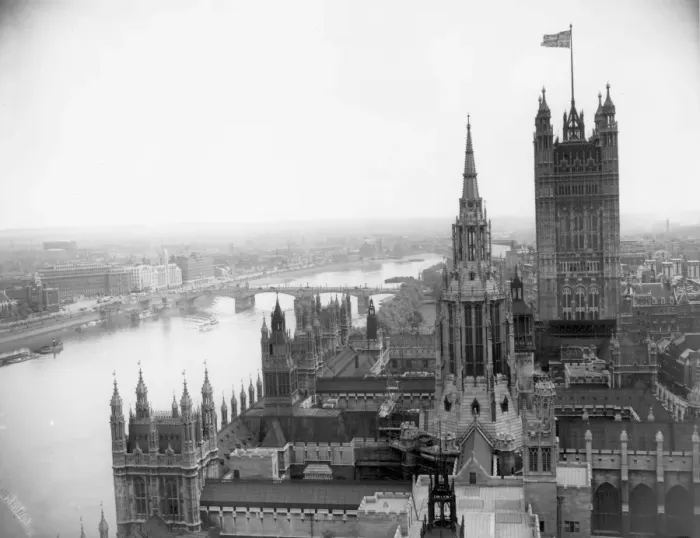 Framed Print : Houses Of Parliament Framed Print : Houses Of Parliament