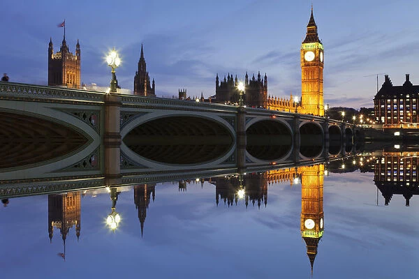 Houses of Parliament, Big Ben, Westminster Bridge, Thames, London, England, United Kingdom