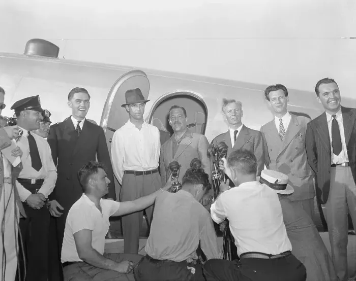 Framed Print : Howard Hughes with Crew Before Paris Flight Framed Print : Howard Hughes with Crew Before Paris Flight
