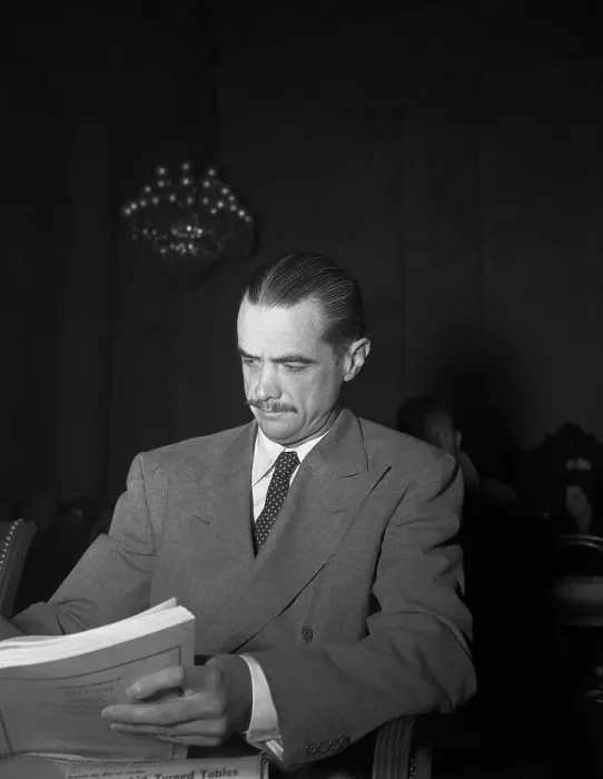 Framed Print : Howard Hughes at His Senate Investigation Framed Print : Howard Hughes at His Senate Investigation