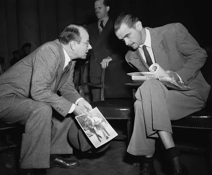 Framed Print : Howard Hughes Speaking with Attorney Thomas Slack Framed Print : Howard Hughes Speaking with Attorney Thomas Slack