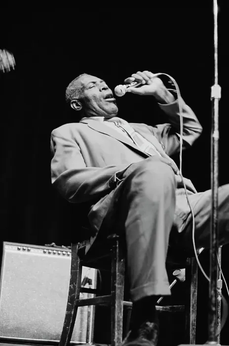 Framed Print : Howlin Wolf Framed Print : Howlin Wolf