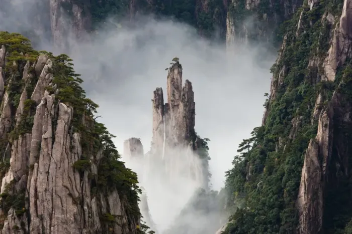 Framed Print : Huang Shan, Anhui Province, China Framed Print : Huang Shan, Anhui Province, China