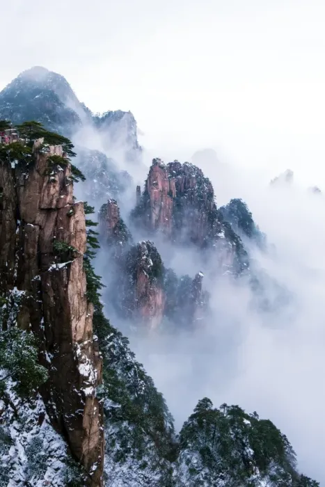 Framed Print : Huangshan mountain in winter season Framed Print : Huangshan mountain in winter season