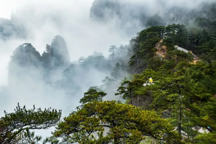 Framed Print : Huangshan (Yellow Mountains) Framed Print : Huangshan (Yellow Mountains)