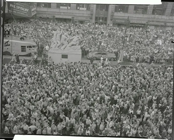 Framed Print : Huge American Crowd Due to Japanese Surrender Framed Print : Huge American Crowd Due to Japanese Surrender