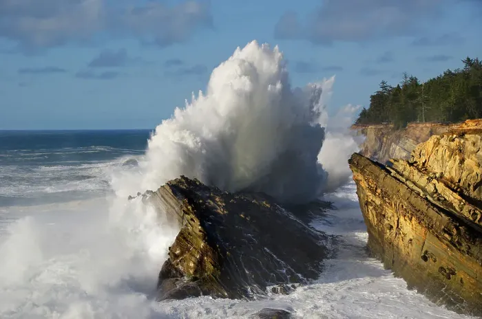 Framed Print : Huge Crashing Ocean Waves Framed Print : Huge Crashing Ocean Waves