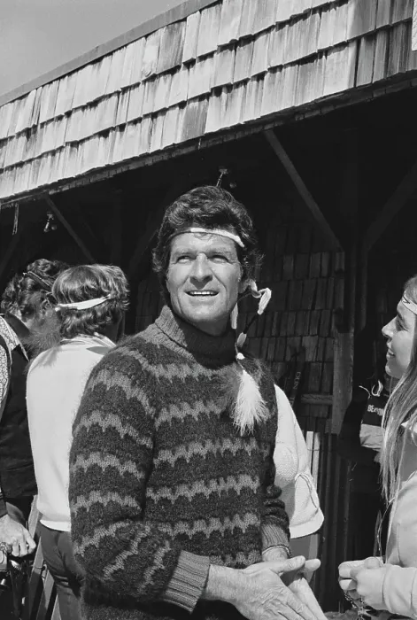 Framed Print : Hugh O'Brian Goes Skiing