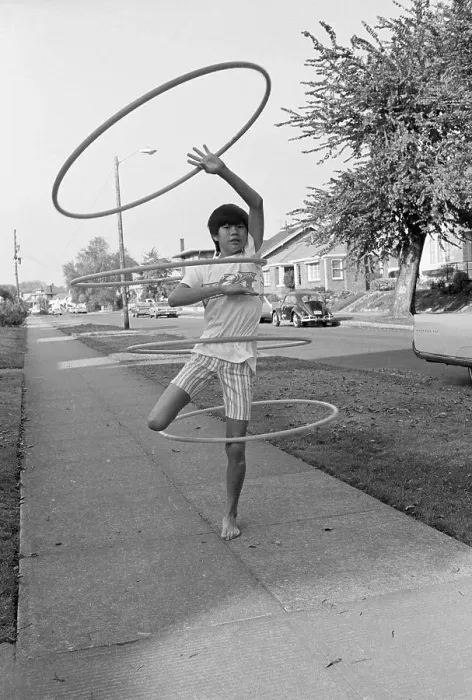 Framed Print : Hula Hoop Champion Ricky Low Framed Print : Hula Hoop Champion Ricky Low