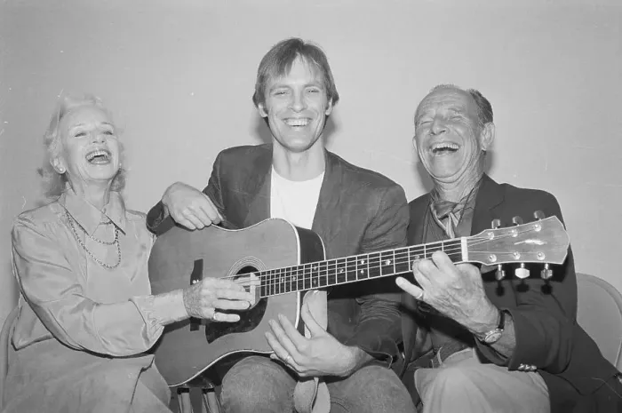 Framed Print : Hume Cronyn, Jessica Tandy, and Keith Carradine Framed Print : Hume Cronyn, Jessica Tandy, and Keith Carradine