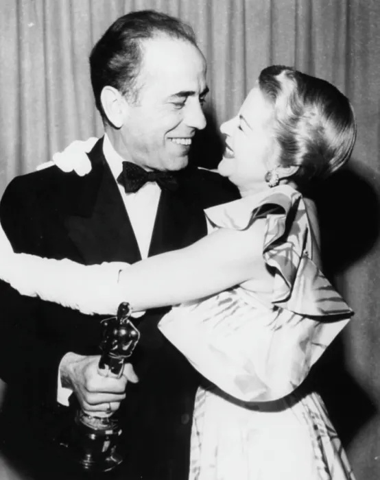 Framed Print : Humphrey Bogart And Claire Trevor Framed Print : Humphrey Bogart And Claire Trevor