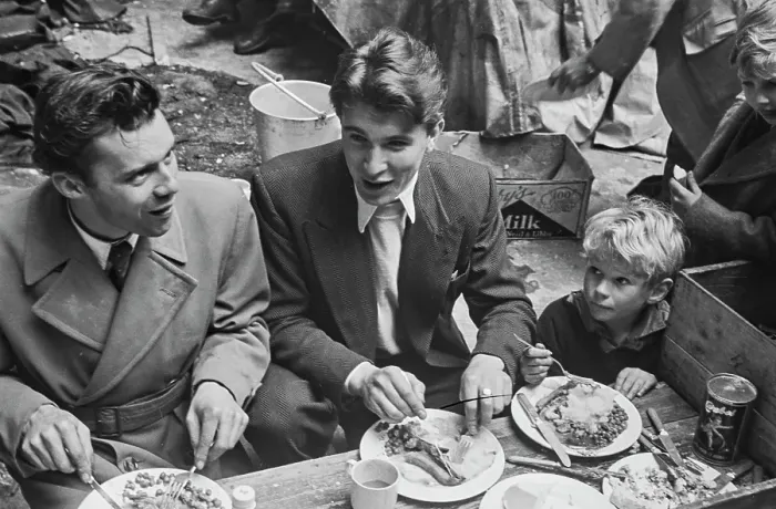 Framed Print : Hunted. English actor, Dirk Bogarde (left) and Scottish child actor Framed Print : Hunted. English actor, Dirk Bogarde (left) and Scottish child actor