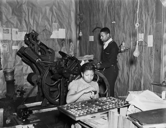 Framed Print : Husband and Wife Running Printing Press Framed Print : Husband and Wife Running Printing Press