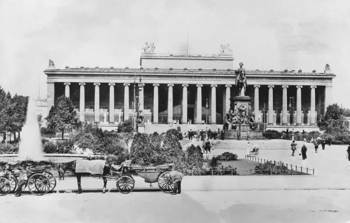 Framed Print : Huty18462, outdoors, day, street, T / GER / BERLIN / MUSEUMS, museum, horsedrawn, statue Framed Print : Huty18462, outdoors, day, street, T / GER / BERLIN / MUSEUMS, museum, horsedrawn, statue