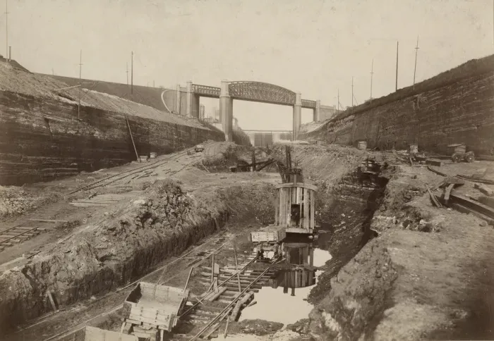 Framed Print : Huty18568, construction site, T / BRI / MANCHESTER SHIP CANAL / LANCS, construction machinery Framed Print : Huty18568, construction site, T / BRI / MANCHESTER SHIP CANAL / LANCS, construction machinery