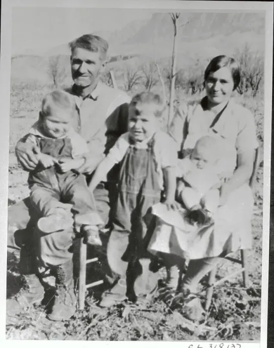 Framed Print : I.C. Spencer with his Wife and Children Framed Print : I.C. Spencer with his Wife and Children