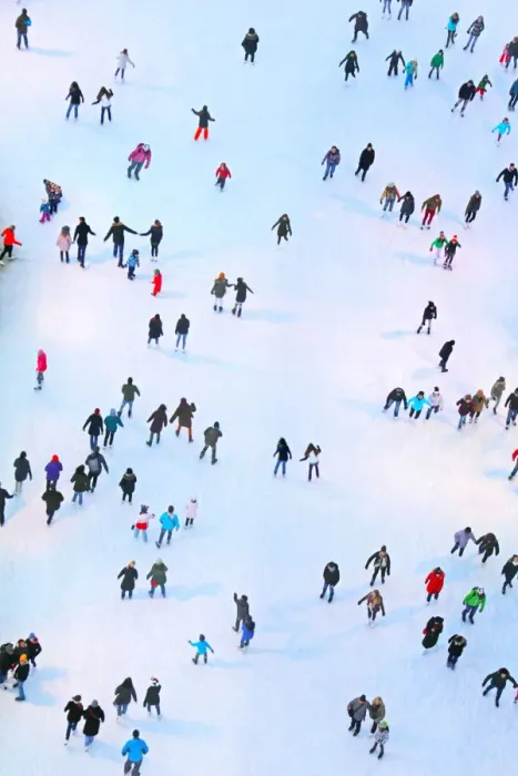 Framed Print : Ice skaters
