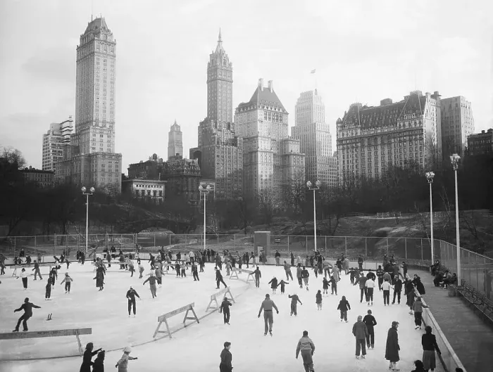 Framed Print : Ice Skaters at Wollman Rink Framed Print : Ice Skaters at Wollman Rink