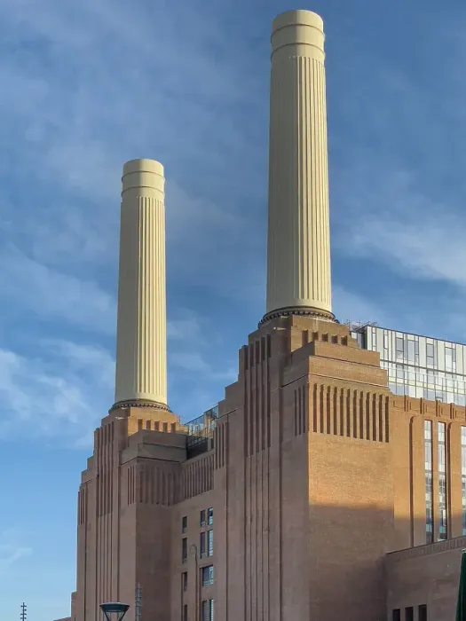 Framed Print : Iconic Art Deco Battersea Power Station