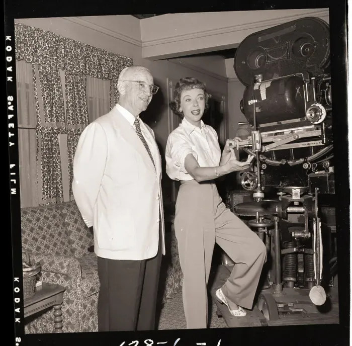 Framed Print : Ida Lupino Talking with Alan Dwan Framed Print : Ida Lupino Talking with Alan Dwan