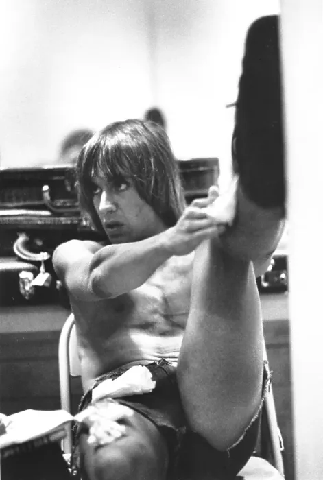 Framed Print : Iggy Pop Backstage Framed Print : Iggy Pop Backstage